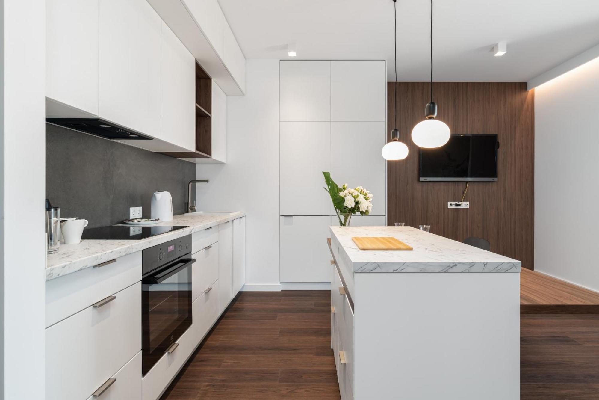 Stylish & Comfy Garbary Apartments With Parking By Noclegi Renters 포즈난 외부 사진