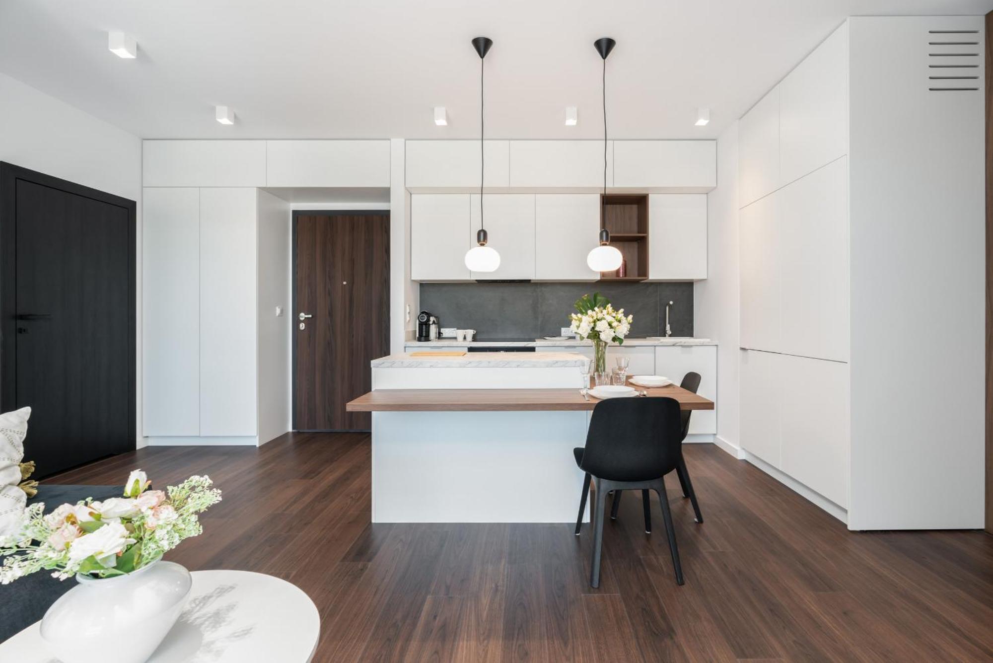 Stylish & Comfy Garbary Apartments With Parking By Noclegi Renters 포즈난 외부 사진