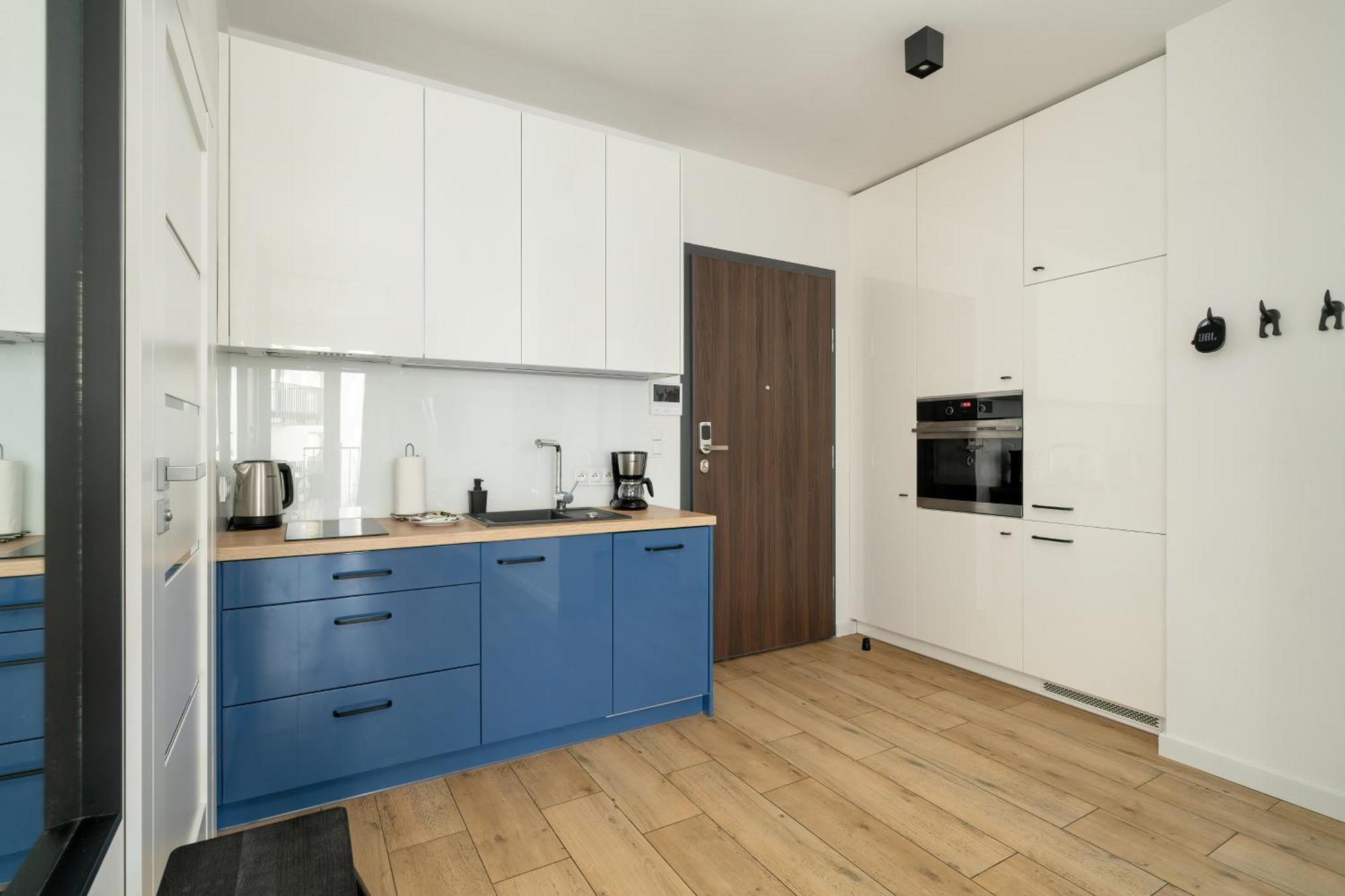 Stylish & Comfy Garbary Apartments With Parking By Noclegi Renters 포즈난 외부 사진